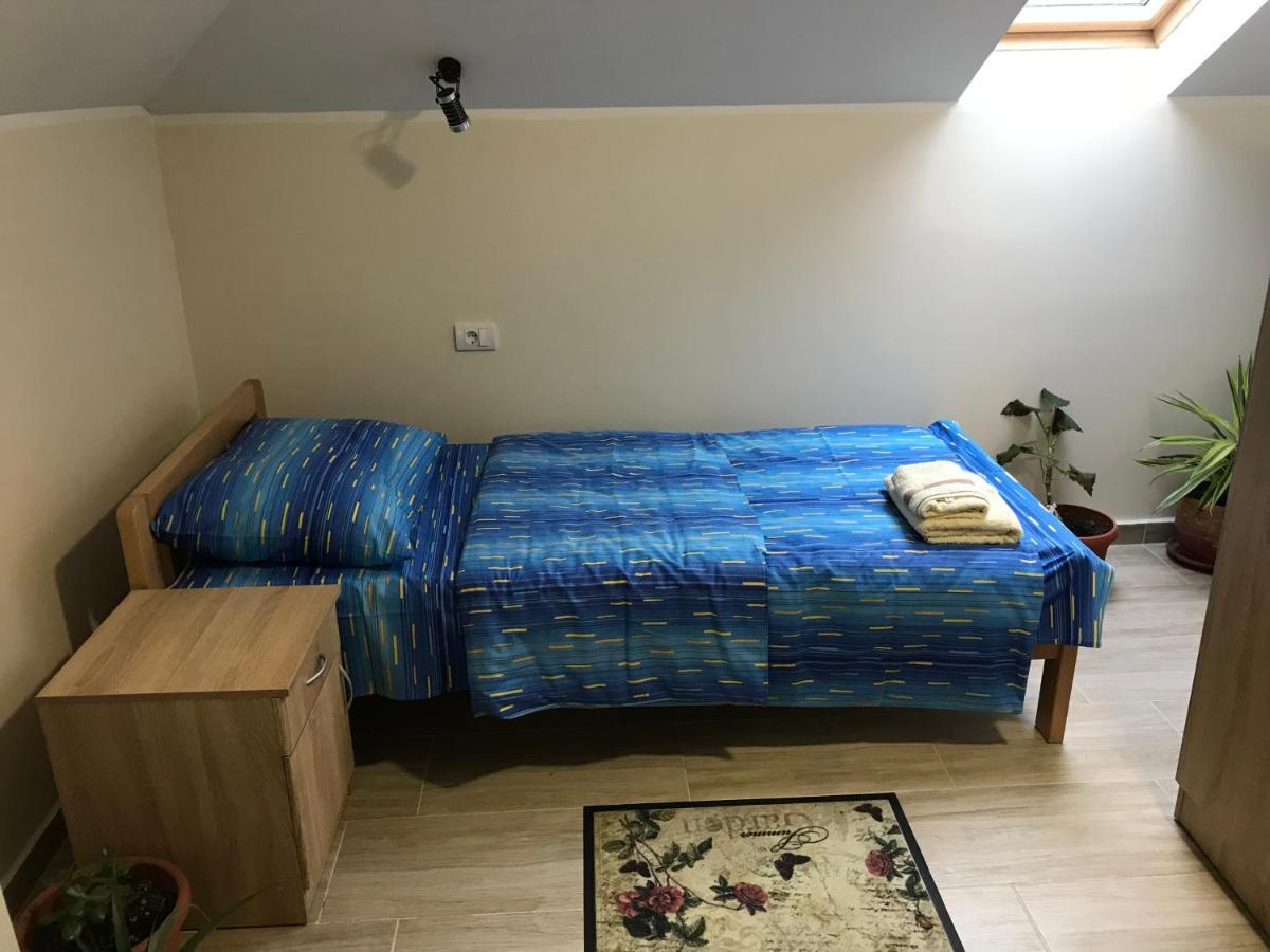 Fruskogorska Terasa Apartment Novi Sad Bagian luar foto